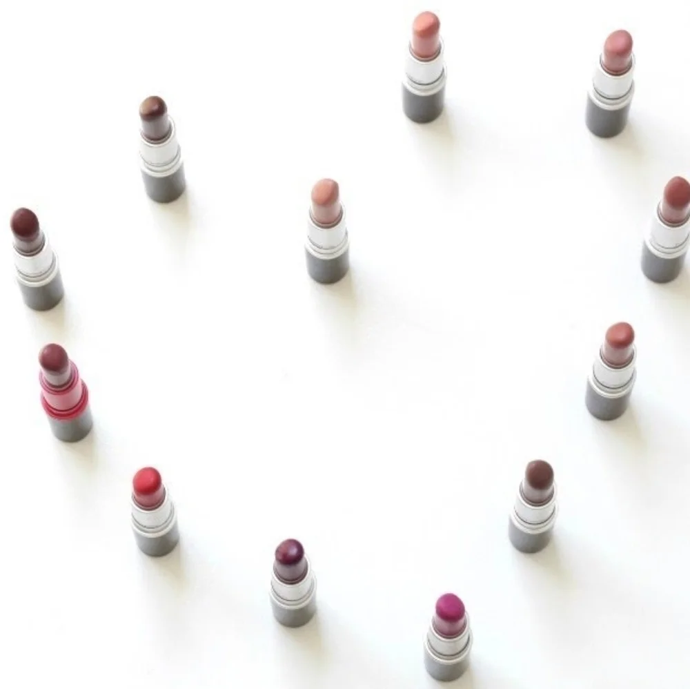 RETIRED MAC French Silk 402 Lipstick, Love Me